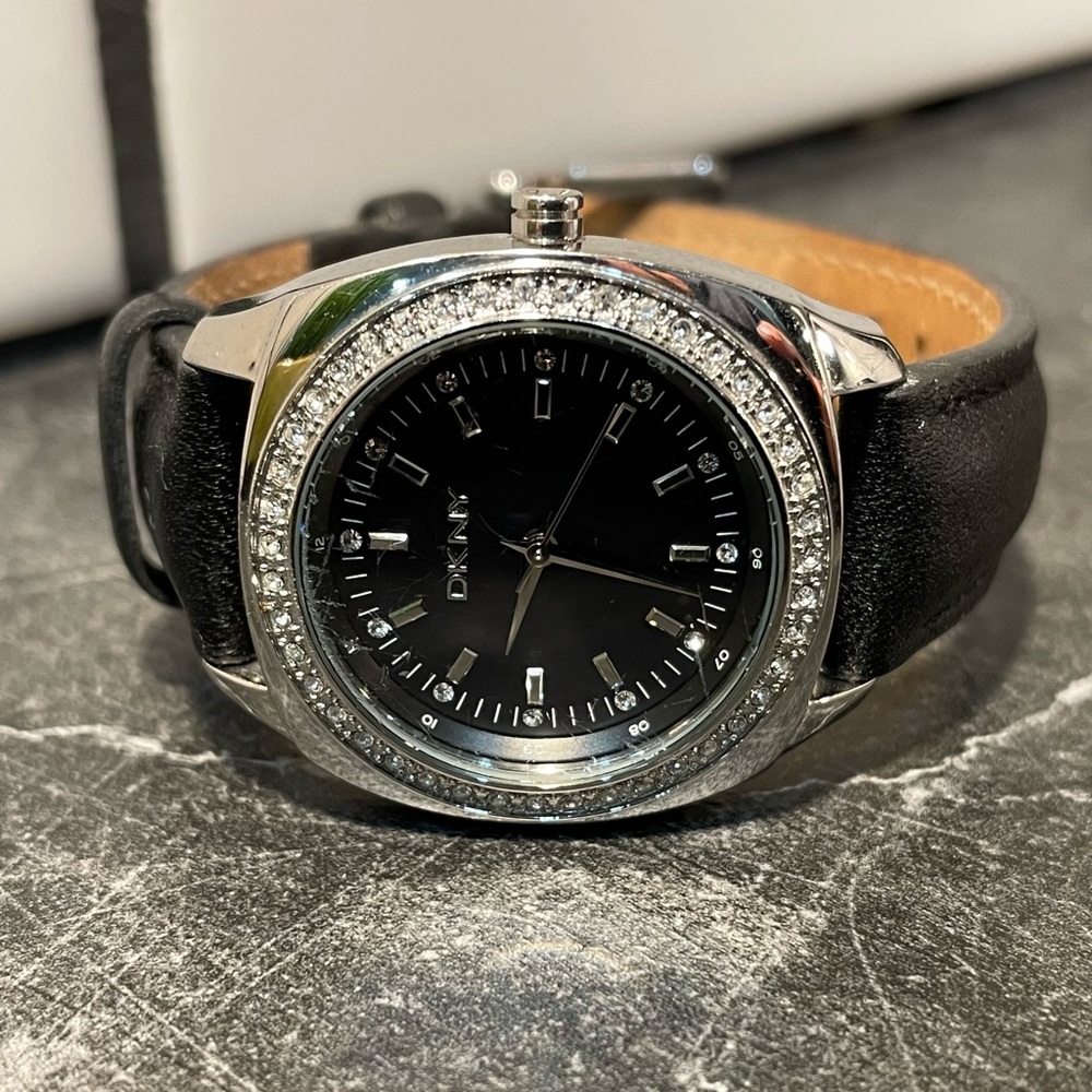 DKNY Ladies Watch Black Leather Band - New Battery